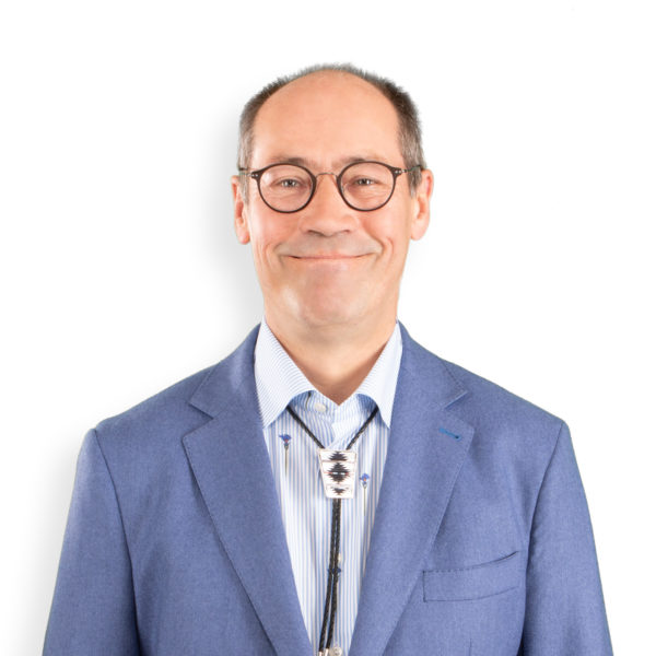 Dr. Alexander Kus